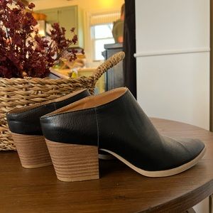 Universal Thread Heels